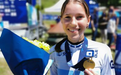 Meta Tancik (8. a) evropska prvakinja v gorskem kolesarstvu.